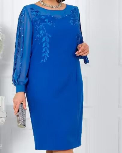 Uche | Midi-Kleid mit Perlenverzierung an den Ärmeln