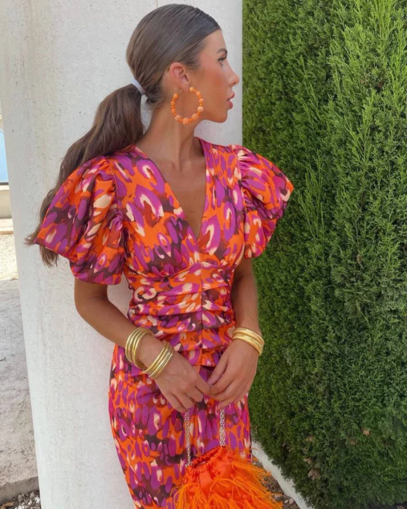 Haline | Elegantes geschnittenes Midikleid mit Puffärmel