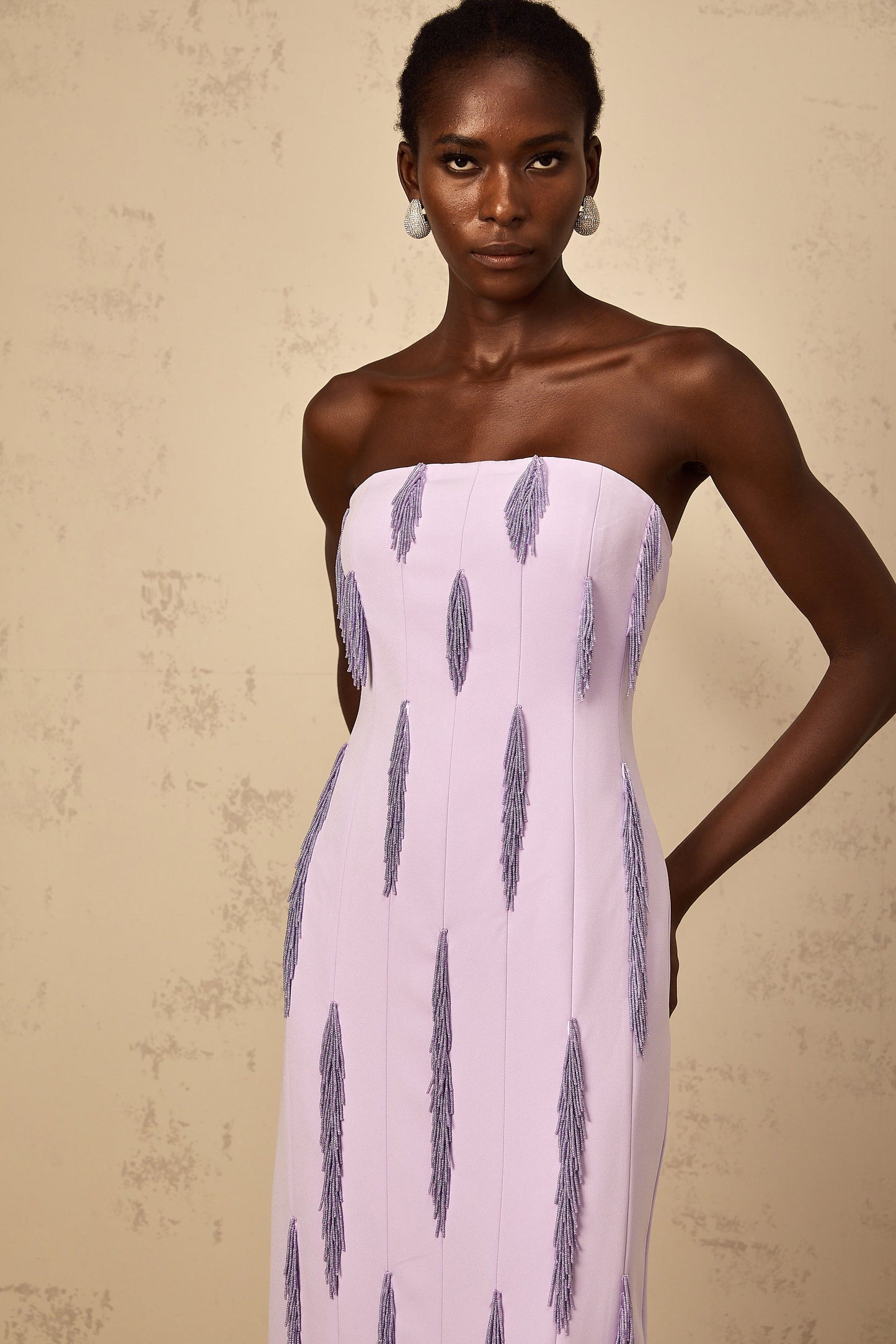 Emilie | Perlenbesetztes Maxikleid mit Fransen