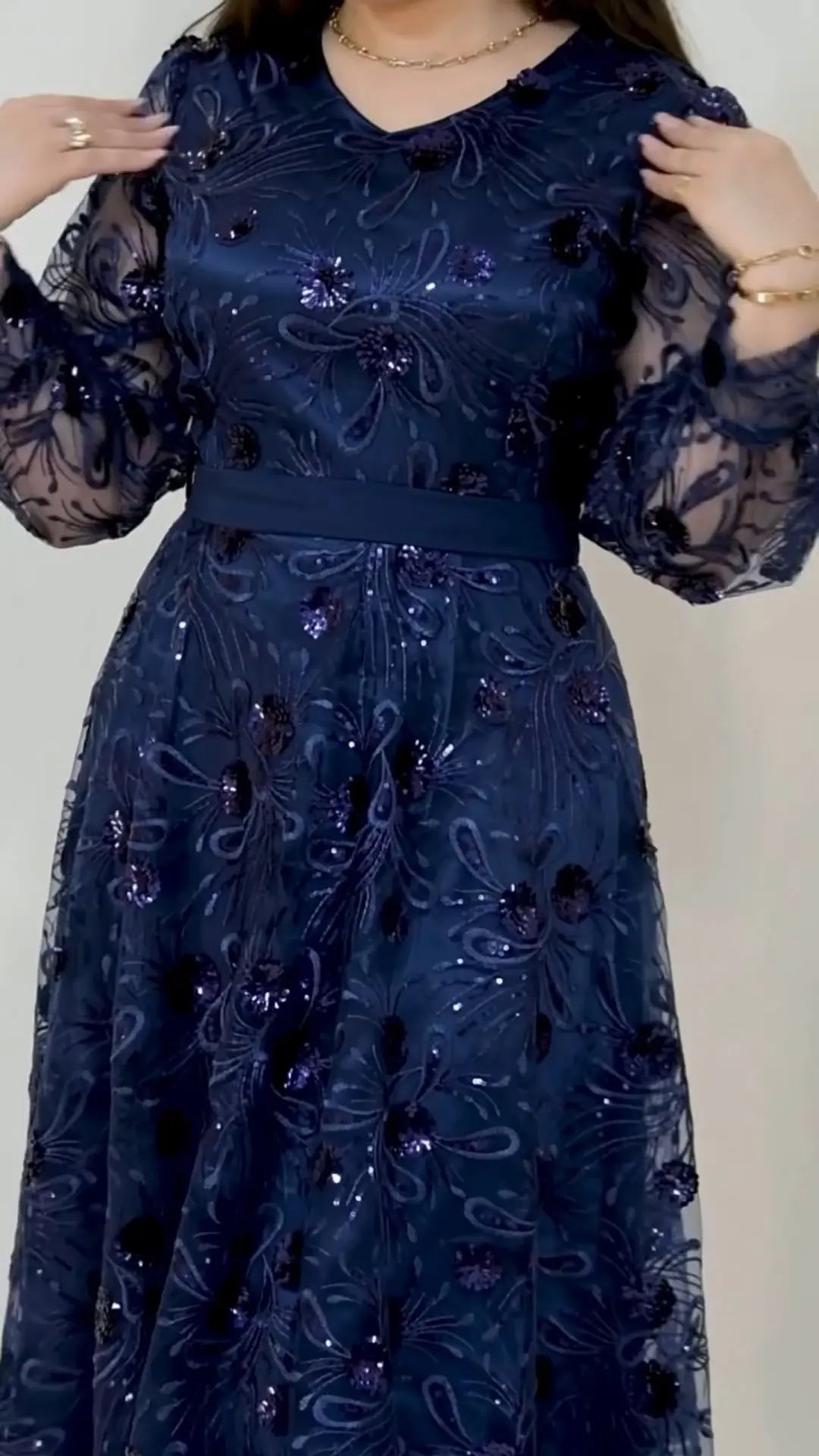 Piviera | Besticktes Mesh-Kleid