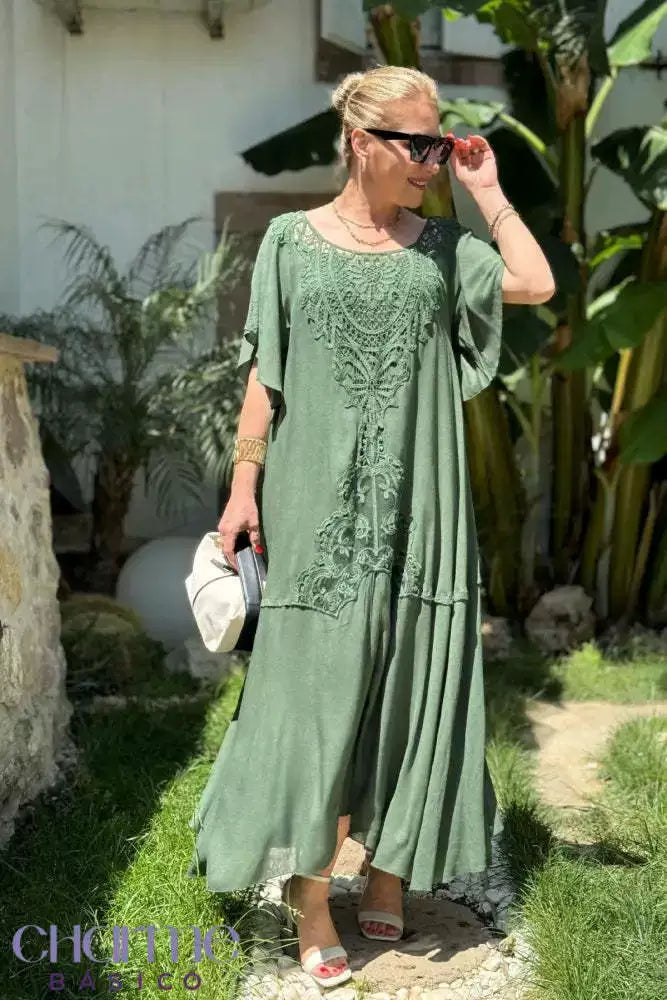 Petunya | Trendiges einfarbiges Kleid im Boho-Ethno-Stil