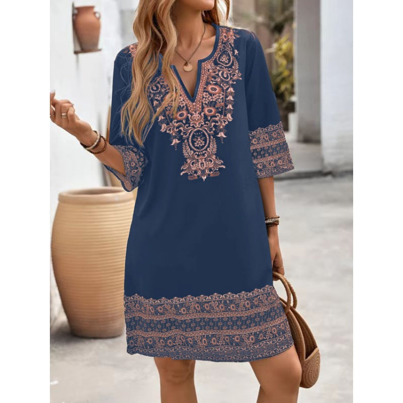 Eleanor | modisches Kleid, femininer V-Ausschnitt, trendiger Print.