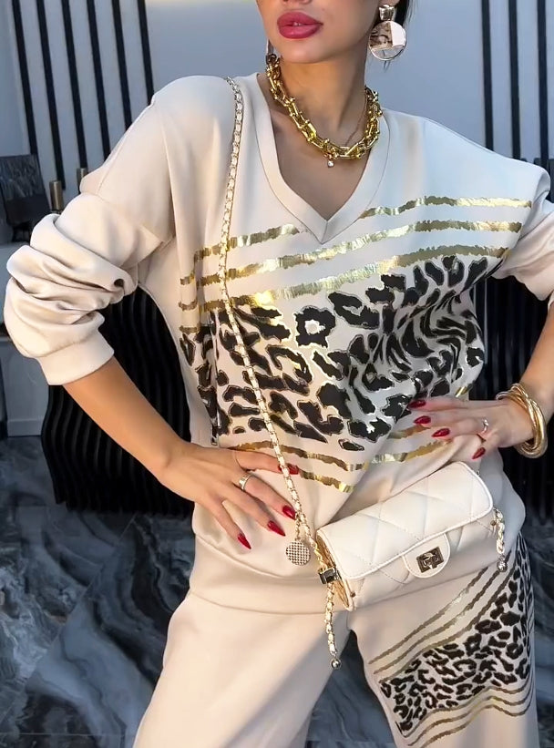 Alanna | Damenanzug, modern mit V-Ausschnitt