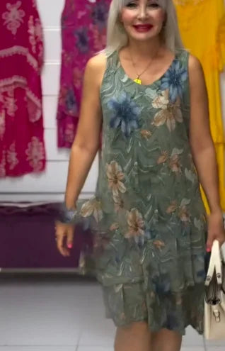 Yinn | Ärmelloses elegantes Kleid mit Print