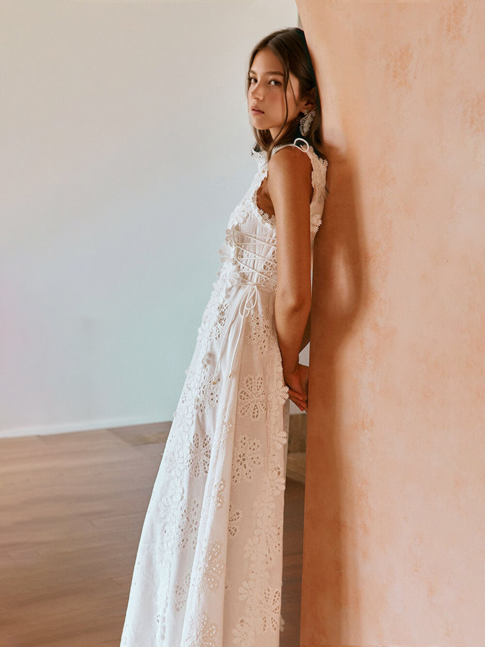 Devika | Midikleid mit Ösen