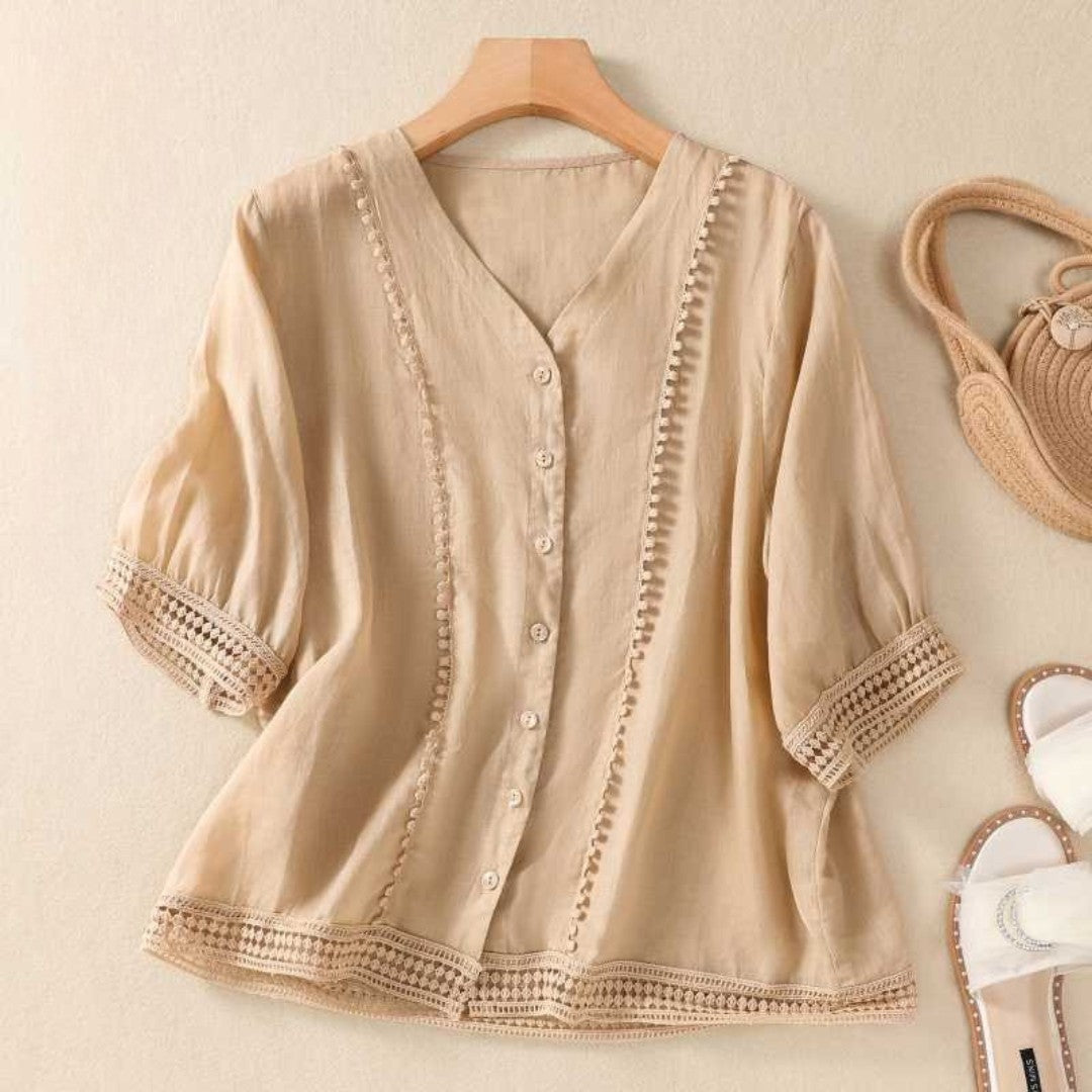 Arrianele | Zeitlose geknöpfte Bluse aus feiner Spitze