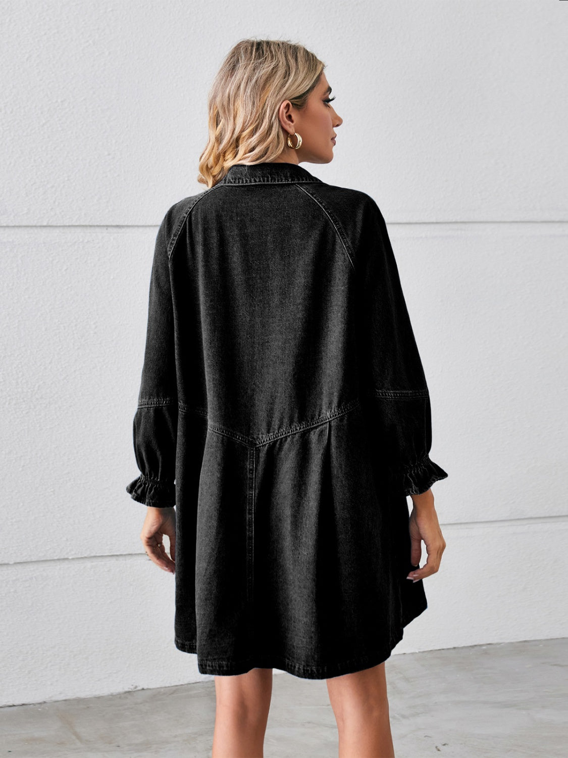 Lillian | Modisches Denim-Kleid mit Knopfleisten-Detail