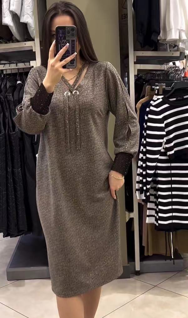 Mianna | Stylisches langärmeliges Kleid mit Kordelzug am Dekolleté