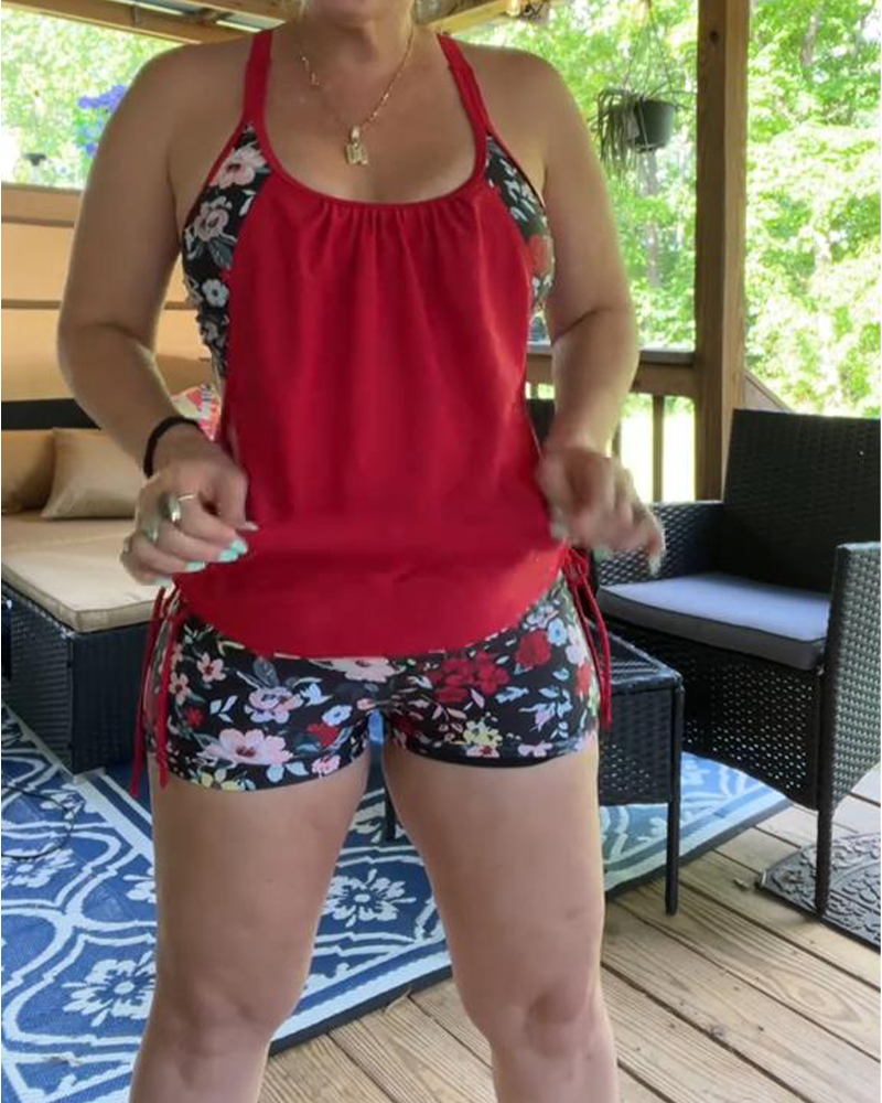 Zaria | trendiger Boxer-Badeanzug mit Printakzenten