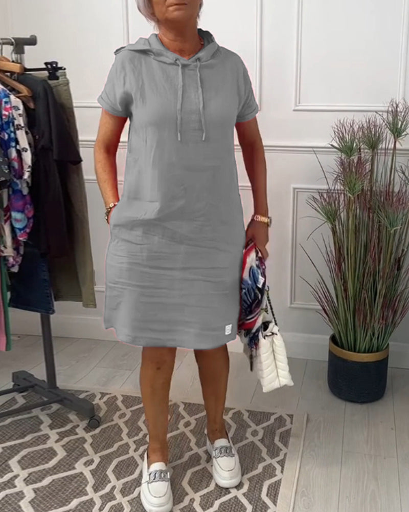 Nyla | Bequemes kurzärmeliges Freizeitkleid mit Kapuze