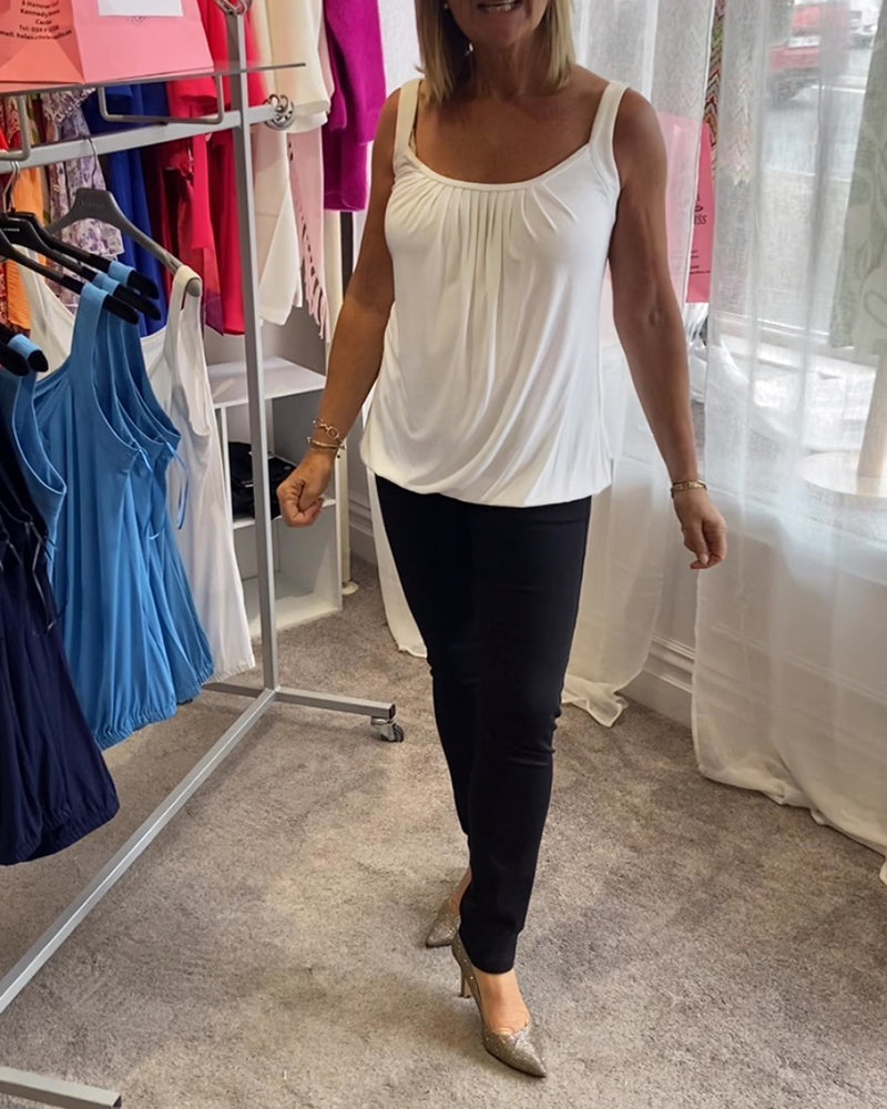 Sophie | Stylisches ärmelloses Oberteil mit Plisseedetails