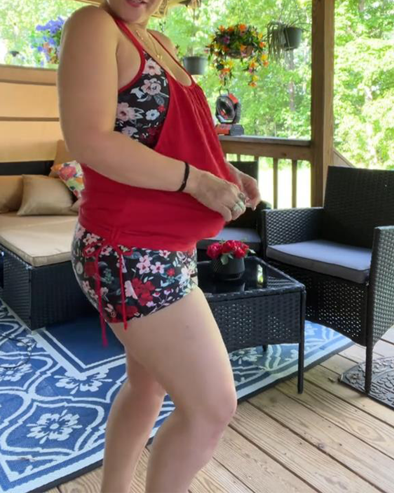 Zaria | trendiger Boxer-Badeanzug mit Printakzenten