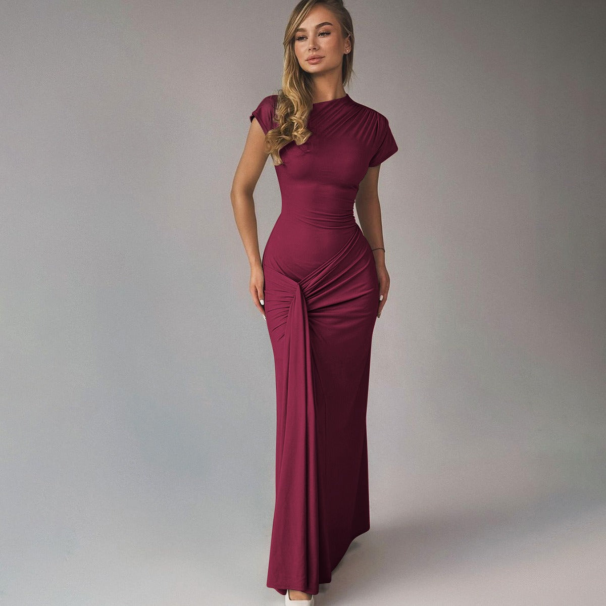 Averie™ | Leichtes Plisseekleid mit Kurzarm & Schnürung