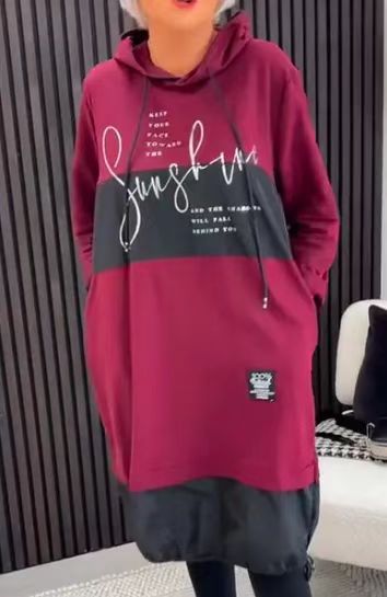 Azalea | Kleid mit Kapuze für Frauen