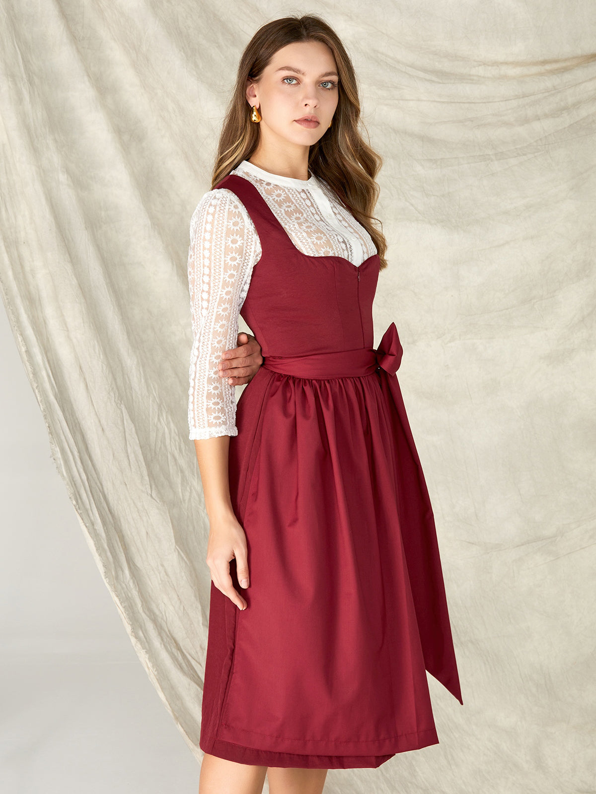 Ciel | Rotes Dirndlkleid mit Herzausschnitt und Reißverschluss