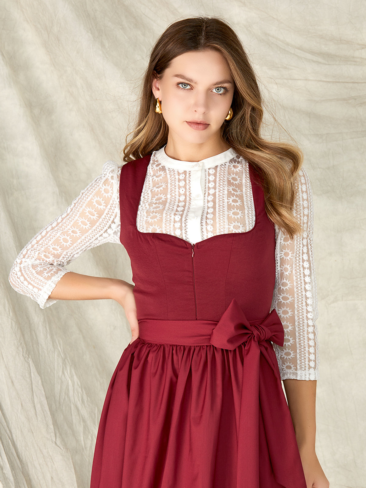 Ciel | Rotes Dirndlkleid mit Herzausschnitt und Reißverschluss