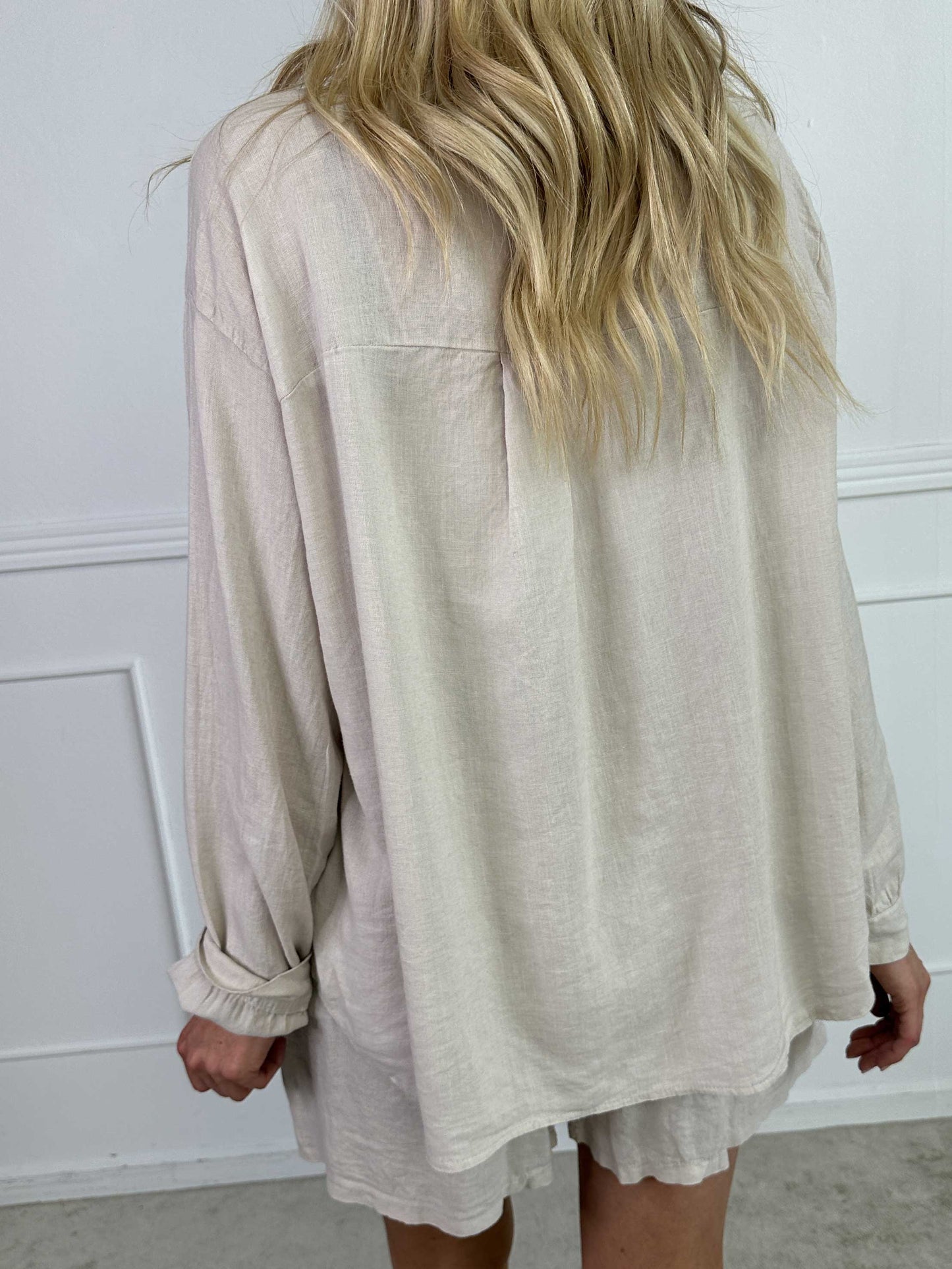 Genevieve | bequemes Hemd aus Viskose und Leinen in klassischer Unifarbe