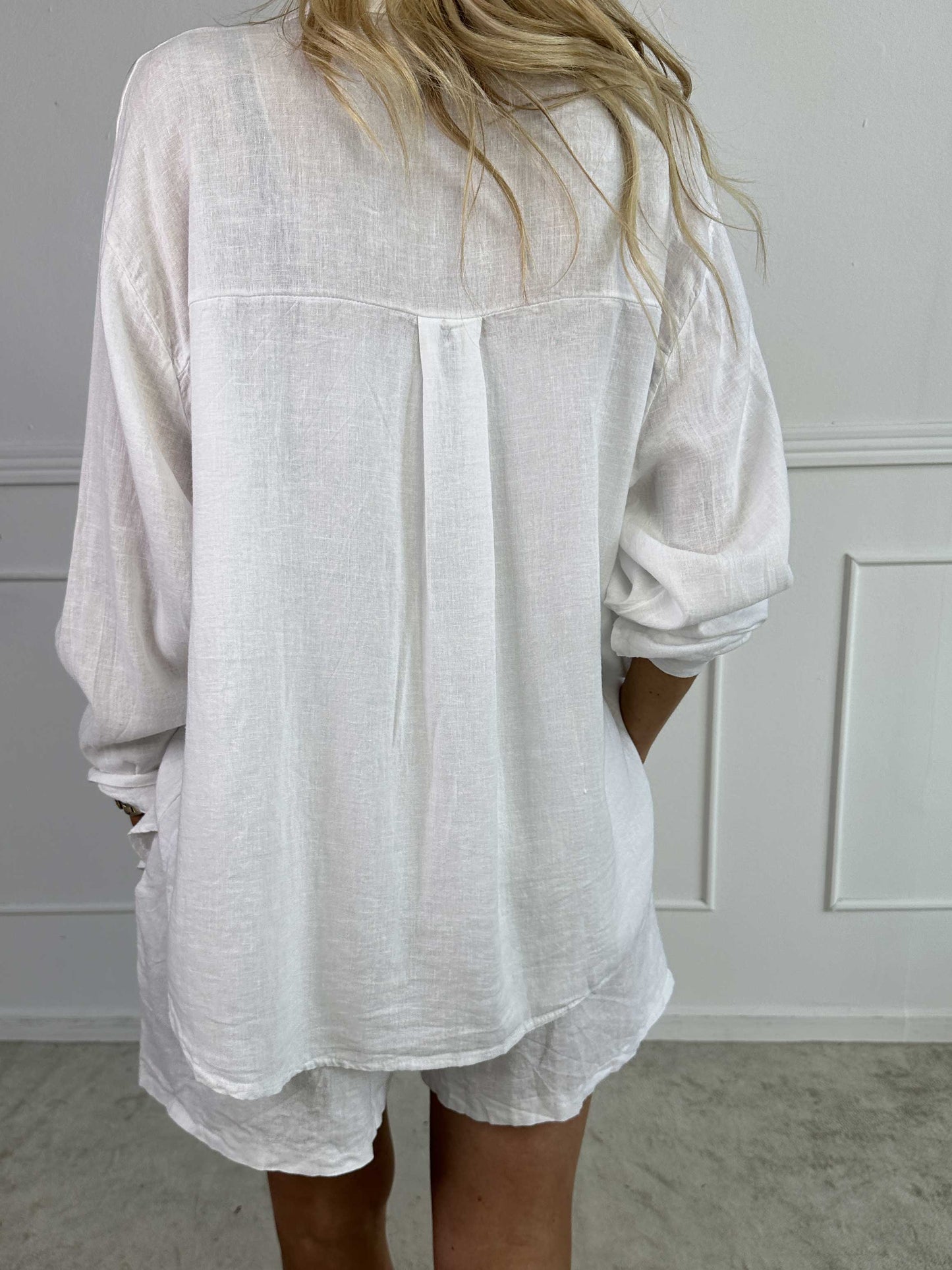 Genevieve | bequemes Hemd aus Viskose und Leinen in klassischer Unifarbe