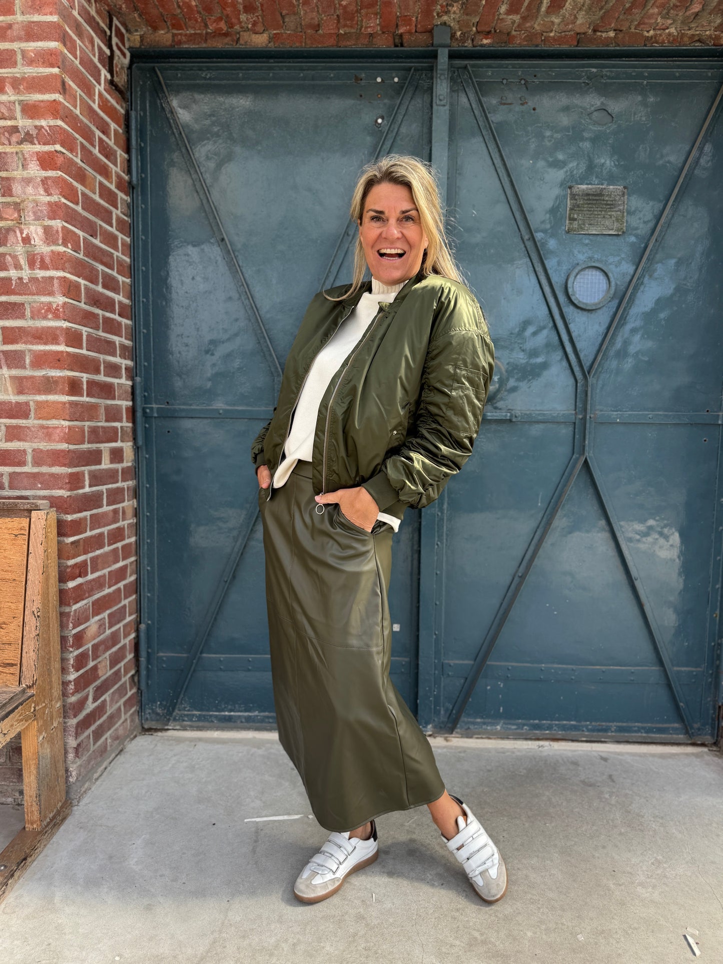 Demi | Modische Damenjacke im Bomberstil, vielseitig & chic