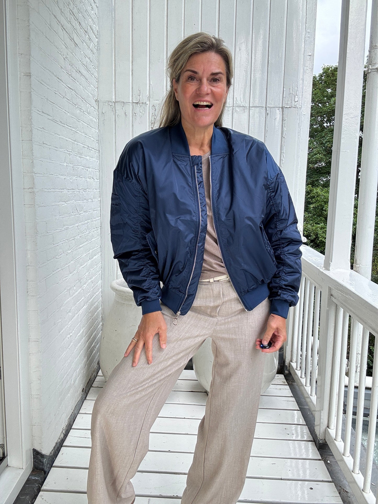 Demi | Modische Damenjacke im Bomberstil, vielseitig & chic