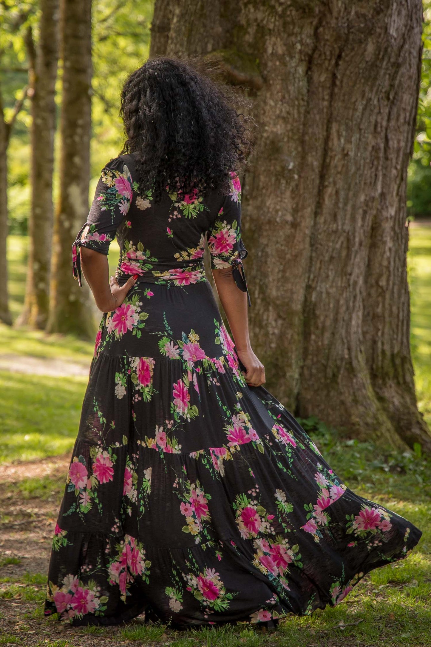 Medel | Florales gestuftes Maxikleid