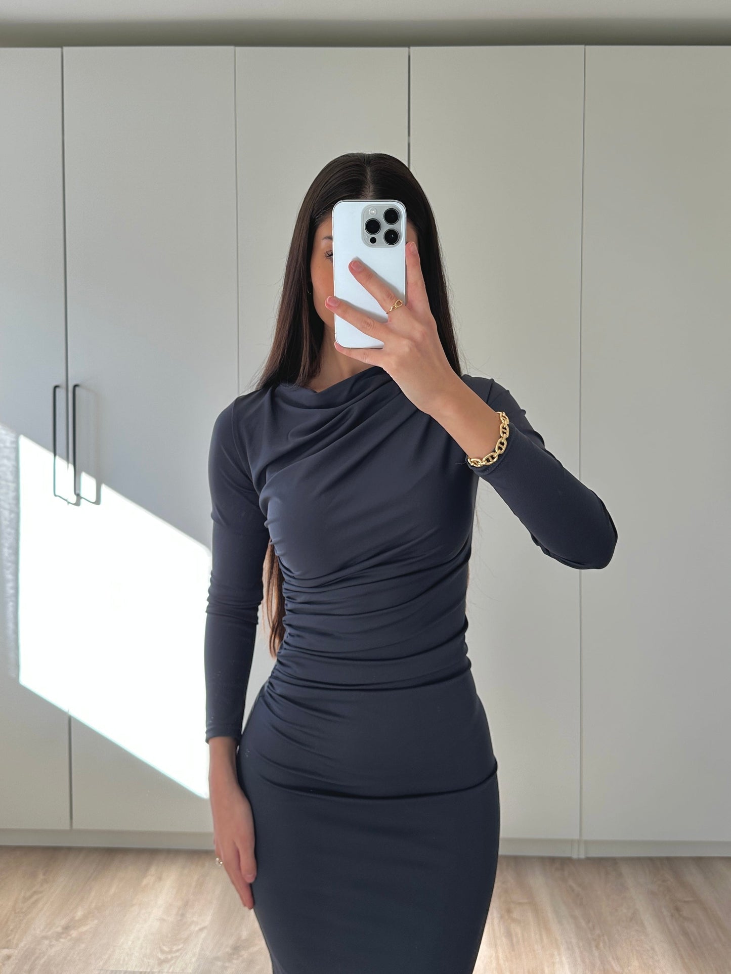 Ebaries | Drapiertes Midikleid