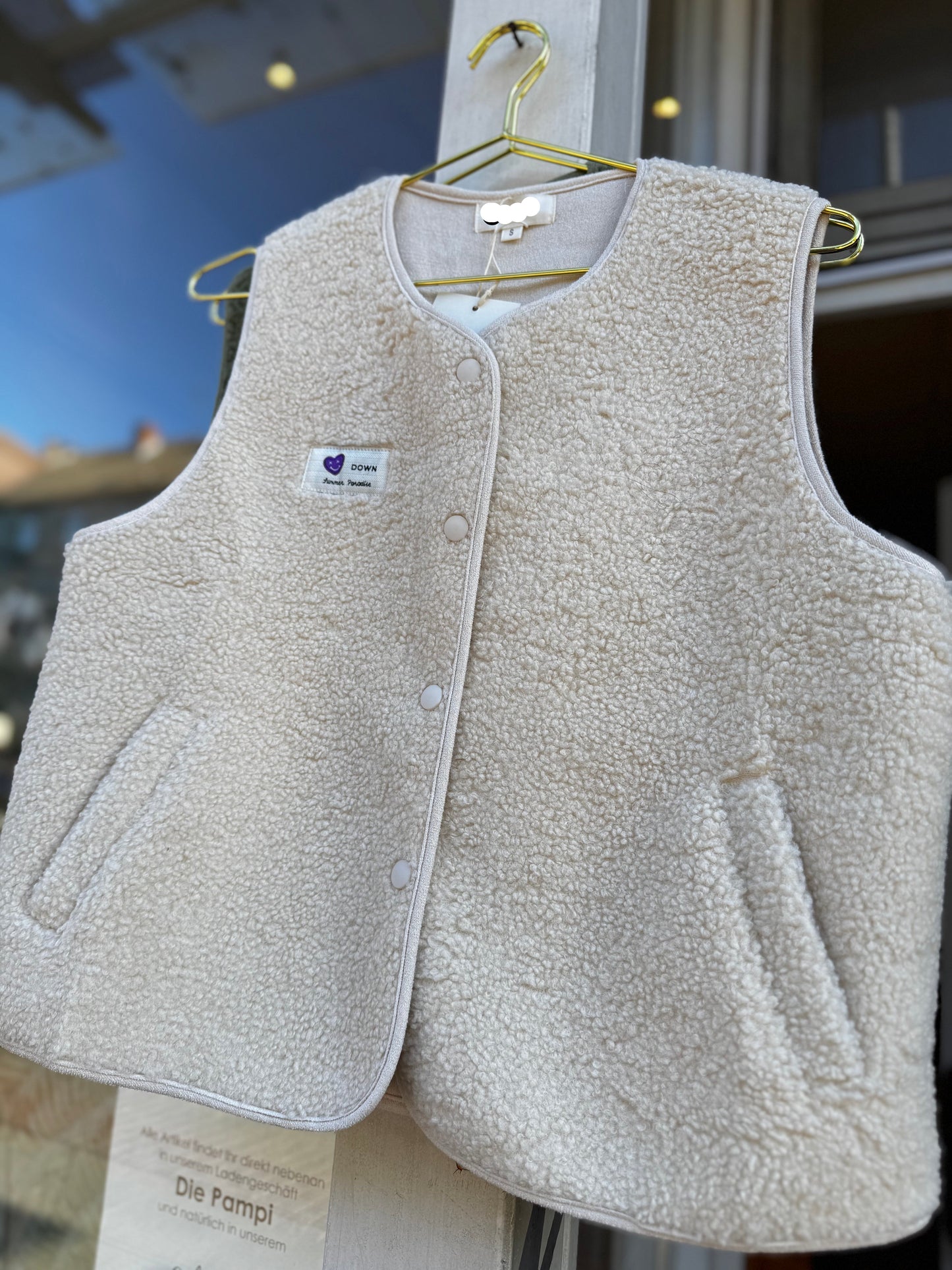 Heddy | Weste mit Herzsmile-Patch