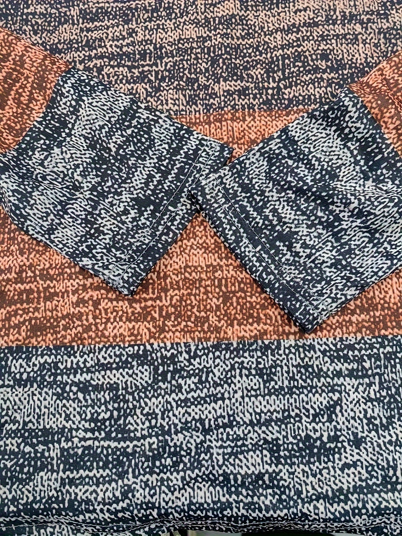 Jacquilen | Elegantes T-Shirt mit Stehkragen