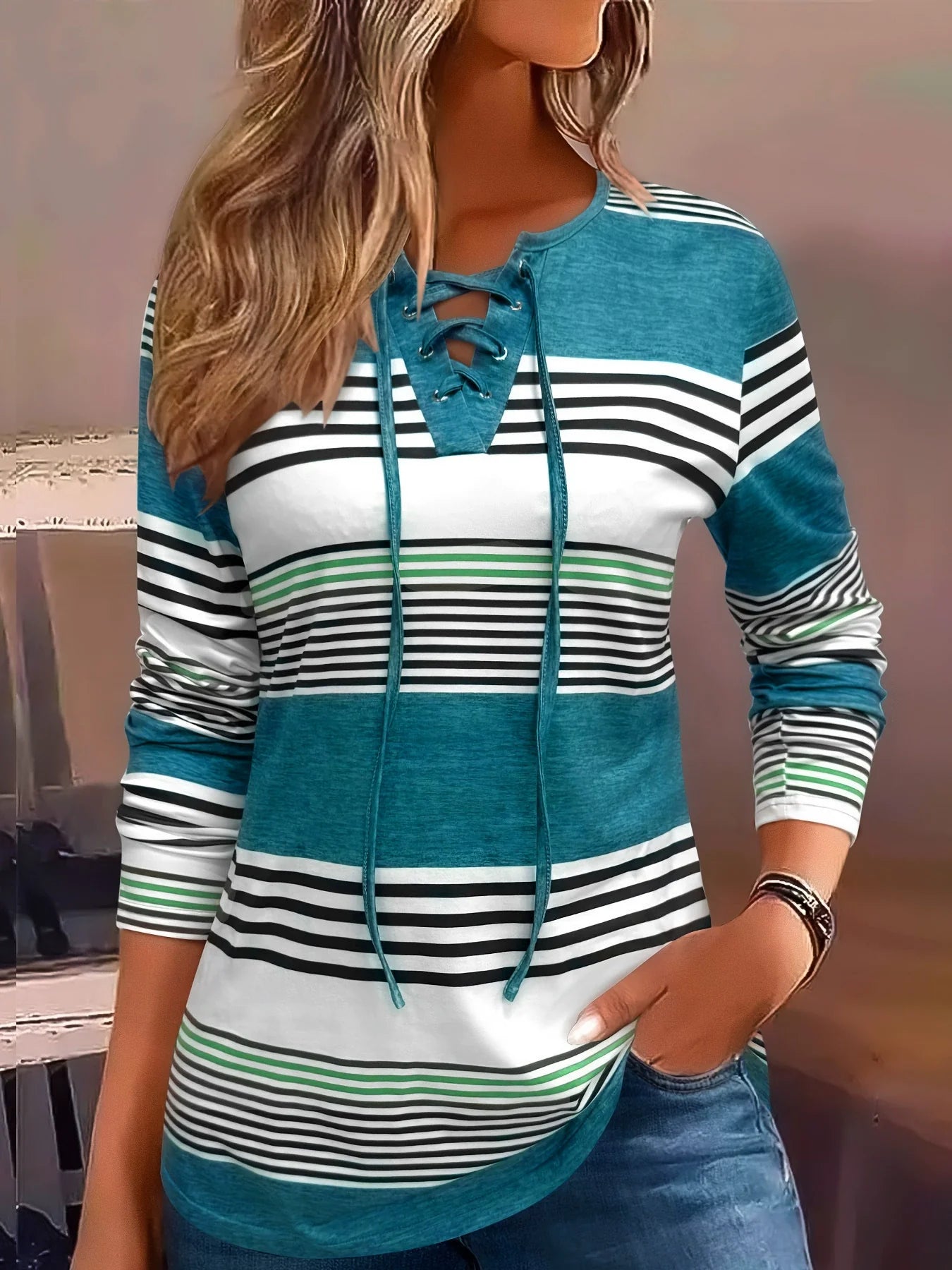 Victoria | Zeitloses gestreiftes Langarm-T-Shirt für Damen