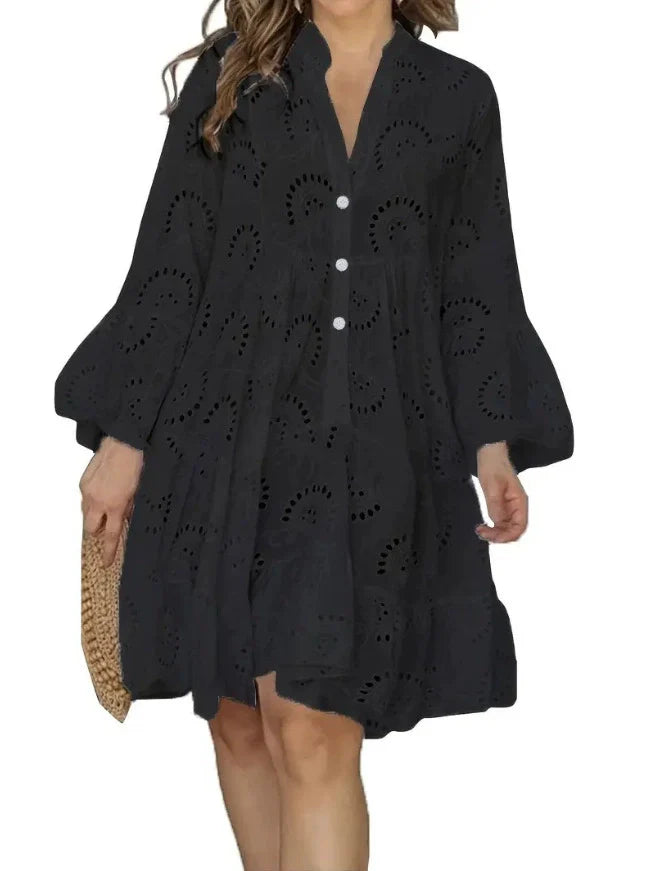 Robin | Zeitloses Kleid mit spitzem Ausschnitt und lockerem Schnitt