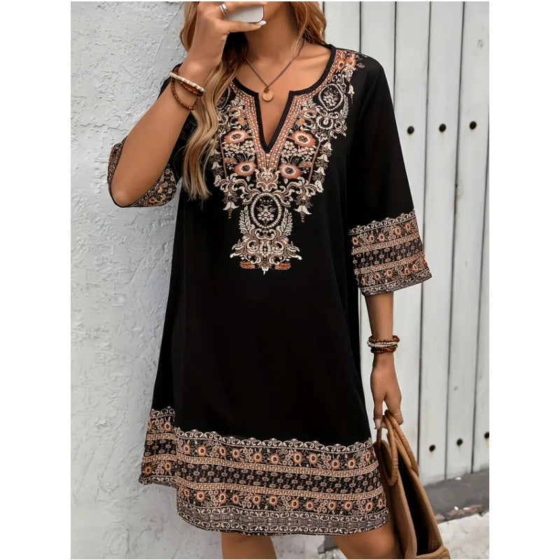 Eleanor | modisches Kleid, femininer V-Ausschnitt, trendiger Print.