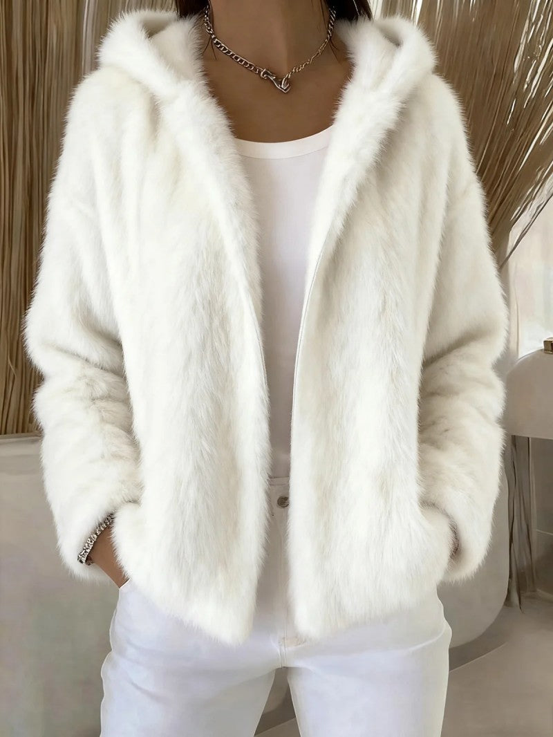 Dathlyn | Modische Damenplüschjacke mit Kapuze