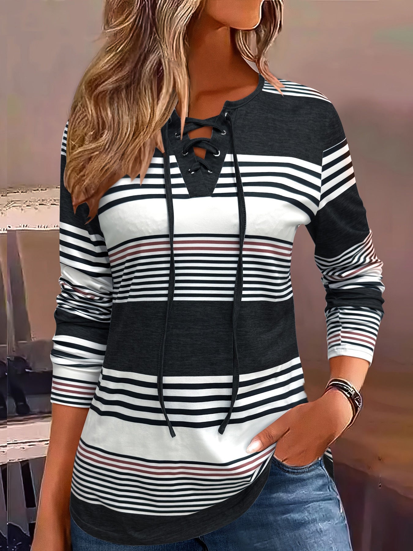 Victoria | Zeitloses gestreiftes Langarm-T-Shirt für Damen