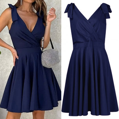 Elliana | Elegantes monochromes Kleid mit Schleife