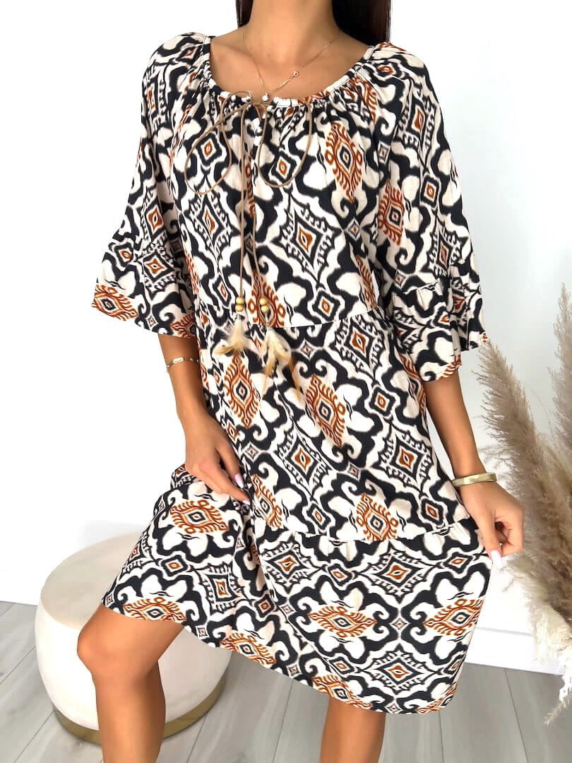 Keily | feminines Kleid mit floralem Muster in großen Größen