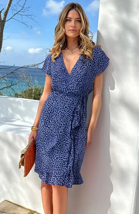 Brianna | feminines Wickelkleid mit Leopardenmuster