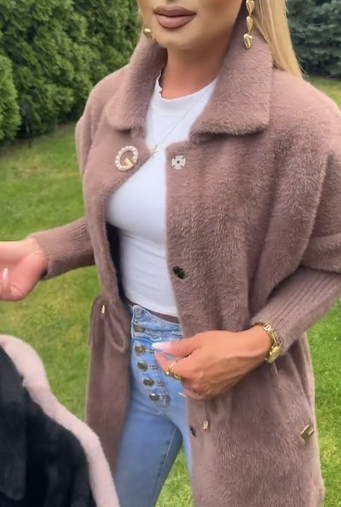 Dhenna | Weitgeschnittene Plüschjacke mit Revers