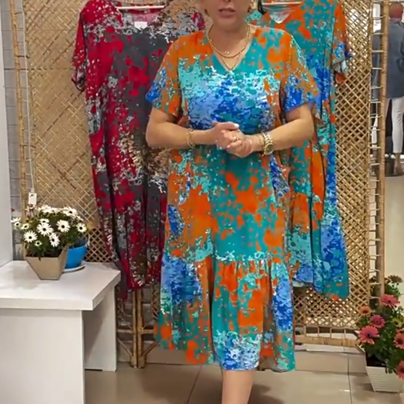 Micha | Midikleid mit V-Ausschnitt und lebhaftem abstraktem Muster