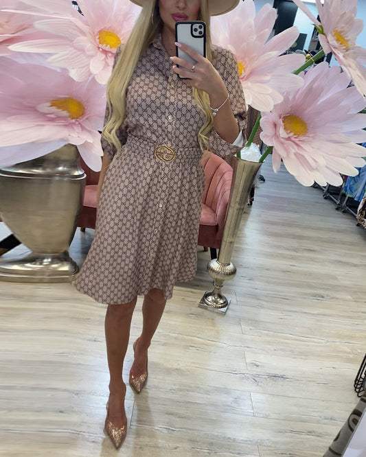 Addison | stilvolles Hemdkleid mit Reverskragen und Diamantakzent