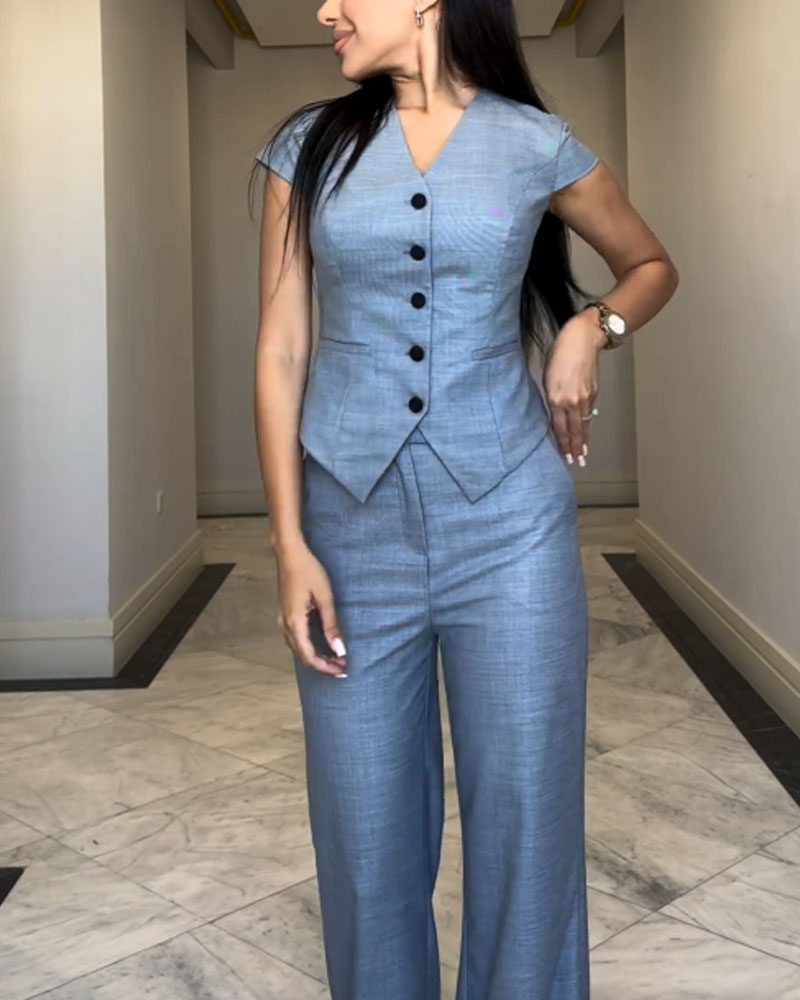 Yara | stilvolles Set für Damen mit V-Ausschnitt-Bluse und Hose.