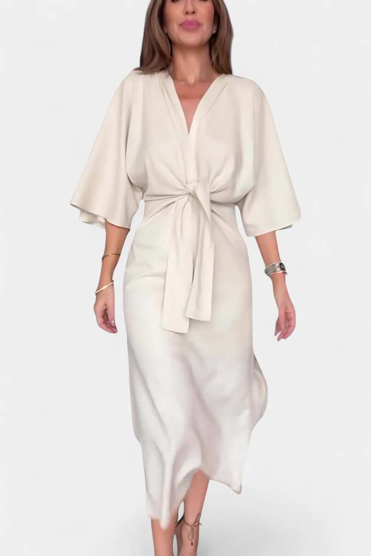 Ayla | lässiges Freizeitkleid, V-Ausschnitt und Knopfleiste.