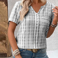 Khloe | Lässiges V-Ausschnitt-T-Shirt mit gestreiftem Karo-Muster