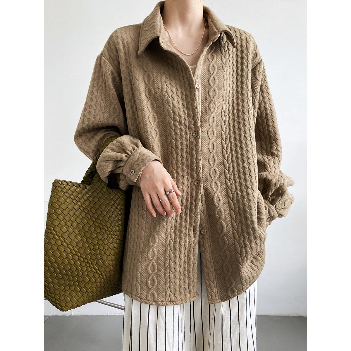 Ylva | Modische Netzbluse mit Stickereien