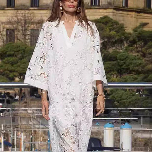 Camilla | Elegantes Lowdy Spitzenkleid für Damen