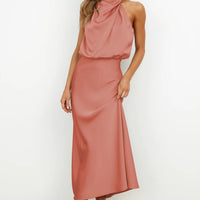 Rochelle | Feminines Satin-Kleid mit Neckholder-Ausschnitt