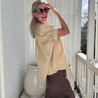 Claire | Locker geschnittene Kurzarm-Bluse mit klassischem Hemdkragen