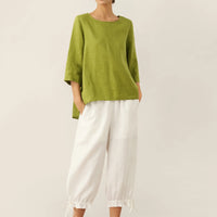 Evelyn | bequemes Leinen-Top mit asymmetrischem Saum und Rundhals