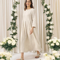 Ava | modisches Maxikleid aus Leinen mit tiefem Dekolleté und Falten