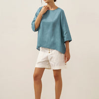 Evelyn | bequemes Leinen-Top mit asymmetrischem Saum und Rundhals