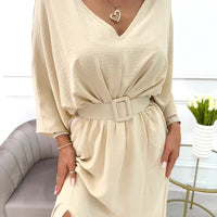 Mazie | stilvolles Maxikleid mit seitlichen Schlitzen und Gürtel